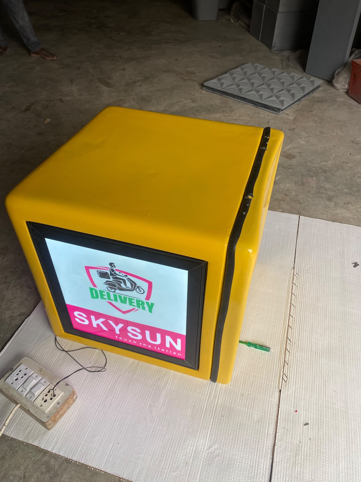 Delivery Box 3