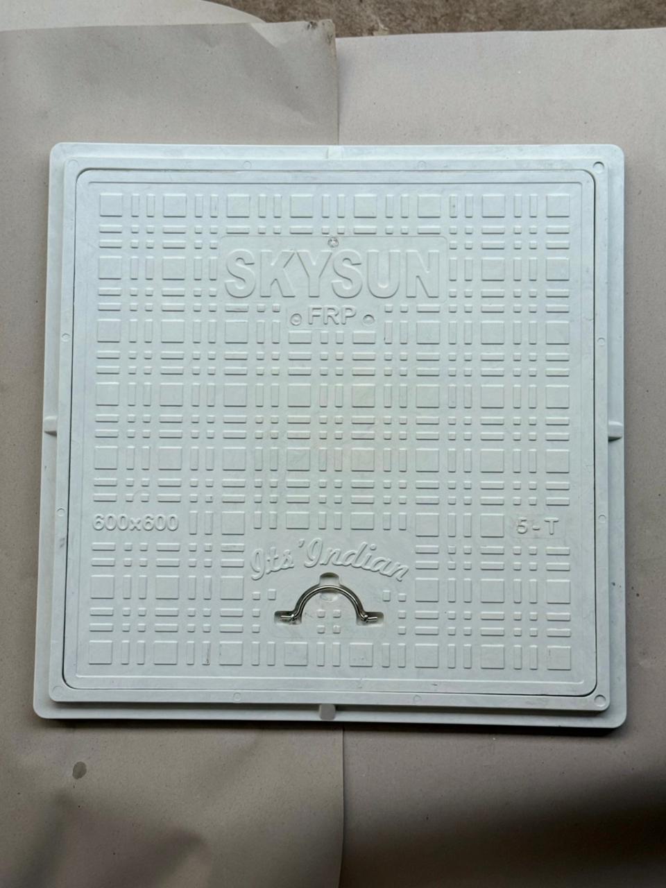 600 X 600 - White