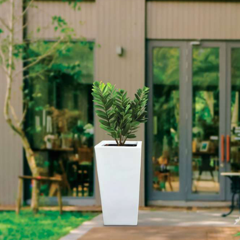 Omega Planter